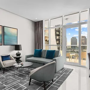 radisson-dubai-damac-hills-2.dubaihotelsoffers.com/