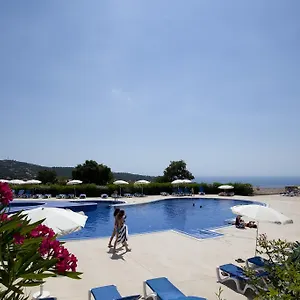 https://maeva-particuliers-residence-le-hameau-des-issambres.fr-provencehotel.com